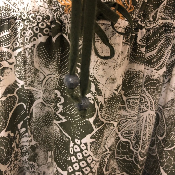 Calvin Klein Jeans Floral Top - Picture 5 of 6